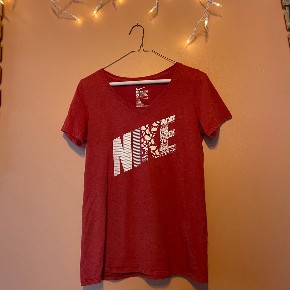 Women’s Nike T-shirt